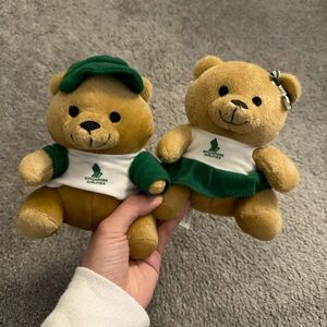 Singapore airline exclusively bears